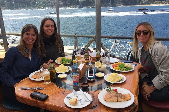 Zapallar Walking & Bird Watching Penguins From Valpo.Private Tour - Stop 3: Zapallar Beach, Dry Island Views, and the Chiringuito Lunch